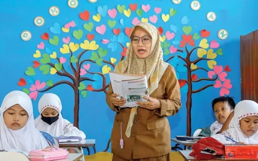 Guru Sertifikasi Terima Rp15 Juta, Non Sertifikasi Capai Rp7 Juta di September 2025! Ini Rinciannya