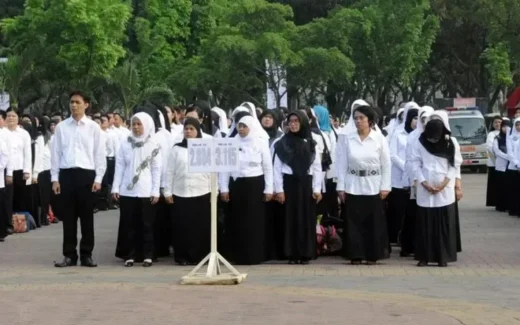 Nasib Honorer di Tengah Kebijakan PPPK 2025: Siapa yang Kebagian dan Siapa yang Terlupakan?