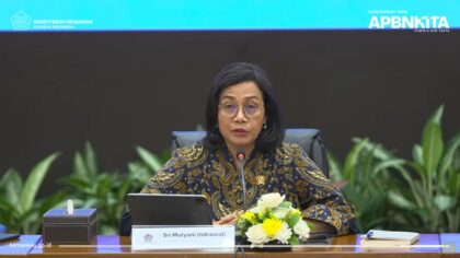 Menteri keuangan sri mulyani indrawati menyampaikan laporan dalam konferensi pers apbn kita edisi maret 2025 1741836394250 169