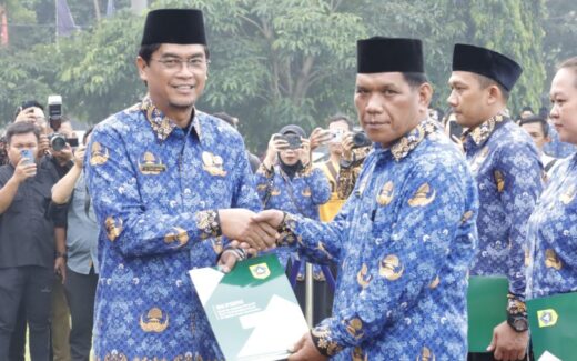 Status Honorer Dihapus 2025: Guru Madrasah Swasta Terancam Kehilangan Mata Pencaharian