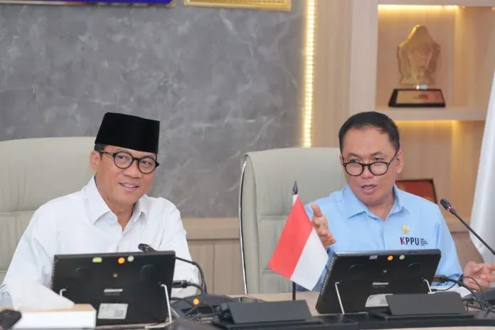 Mendes Yandri dan Ketua KPPU Komitmen Sukseskan Program Kopdes Merah Putih