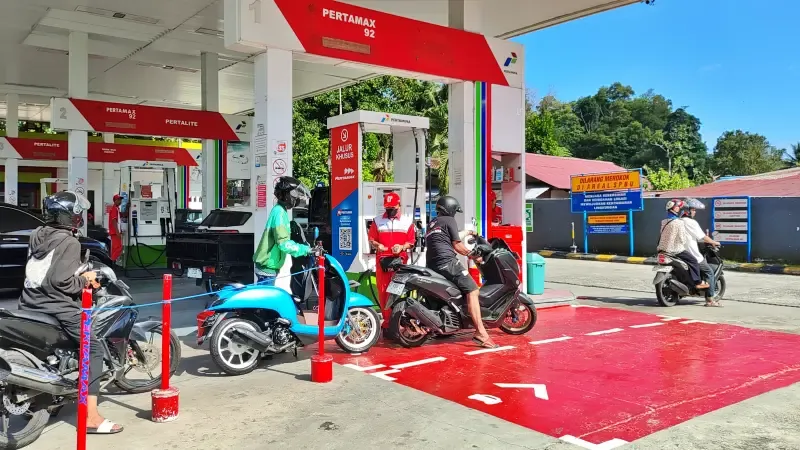 Pertamax Naik 32%, Rupiah Tembus Rp18.200: Gaya Hidup dan Hiburan Kelas Menengah Ludes Digerus Inflasi